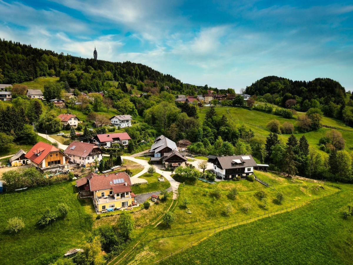 Gaestehaus Auf Der Hoehe Keutschach am See Exteriör bild